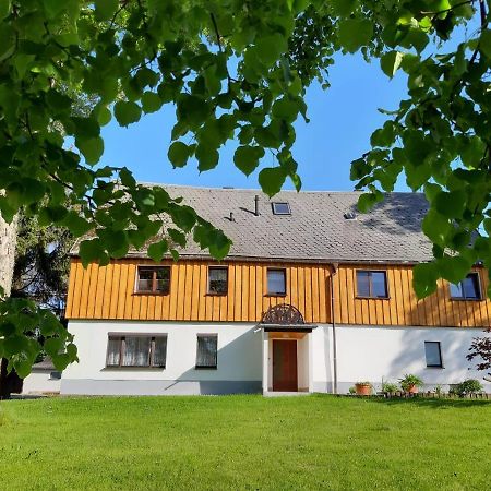 Familienfreundliche Ferienwohnung Zschorlau Esterno foto
