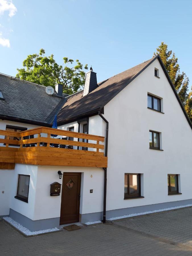 Familienfreundliche Ferienwohnung Zschorlau Esterno foto