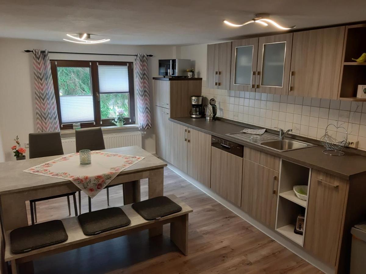 Familienfreundliche Ferienwohnung Zschorlau Esterno foto
